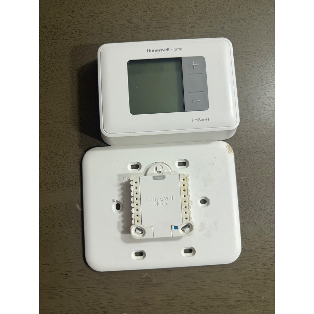 Honeywell Home T3 Pro Series Thermostat TH3210U2004 White Digital